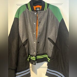 Urban Outfitters Women’s Abstract Oversized Varsity Jacket XS/S